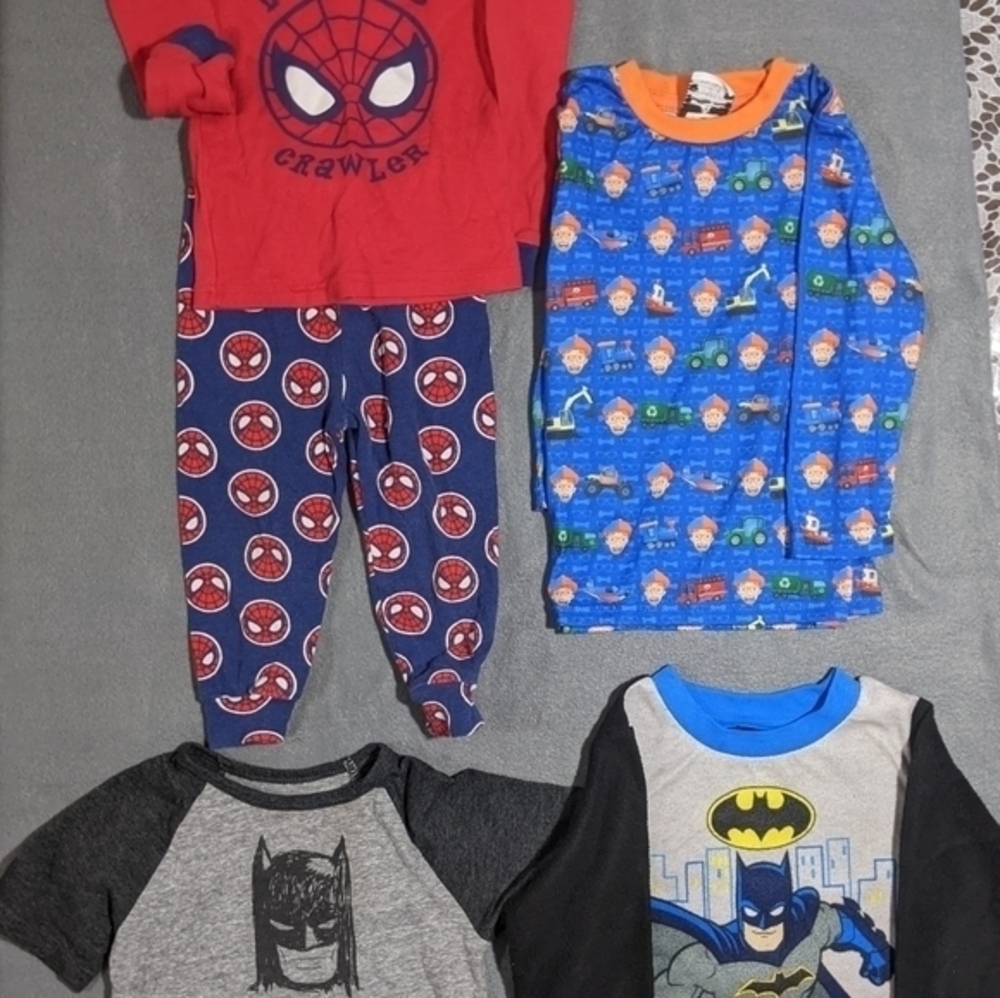 Boys‎ pajama set and pajama sleep shirts spiderman batman Blippi size 2t